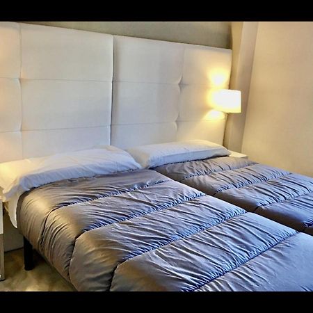 Sitio de Calahonda Mi Capricho A16 Beachfront Apartment מראה חיצוני תמונה