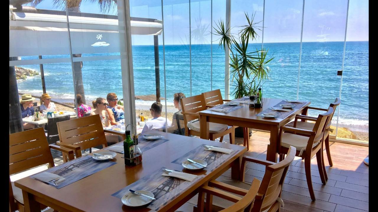 Sitio de Calahonda Mi Capricho A16 Beachfront Apartment מראה חיצוני תמונה
